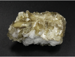 Мусковит, необработанный "дикий" образец, Бразилия (42*26*22 мм, 31 г) №36379