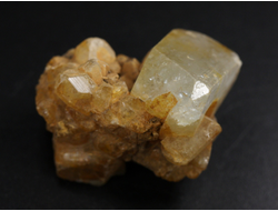 Топаз, сросток кристаллов, Россия, Забайкальский край (26*22*22 мм, 17,6 г) №36061