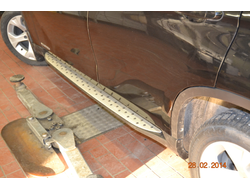 Пороги OEM на BMW X1 (2009-2011)