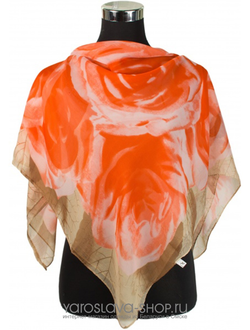 30221-23.Платок из шифона с цветочным принтом оранжевого цвета на бежевом фоне.