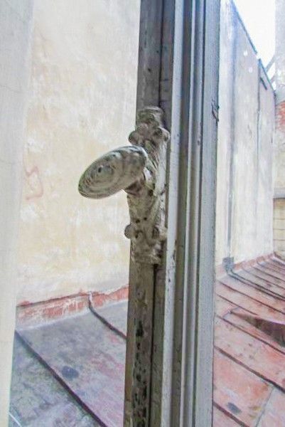 Реставрация деревянного окна или установка окон пвх