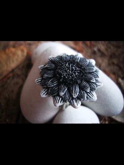 Кольцо "Цветок Угля и Пепла"