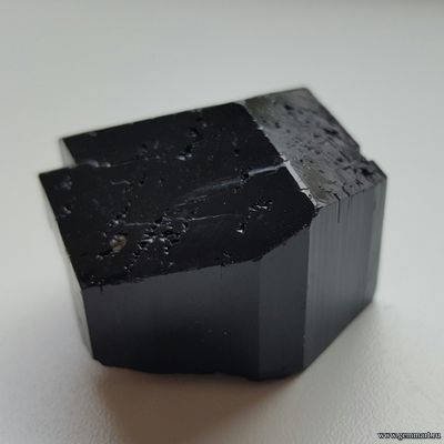 Шерл (разн. турмалина). Намибия. 32*30*22мм