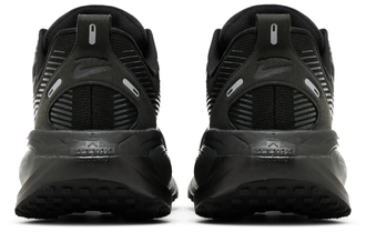 Nike Vomero 18 Triple Black
