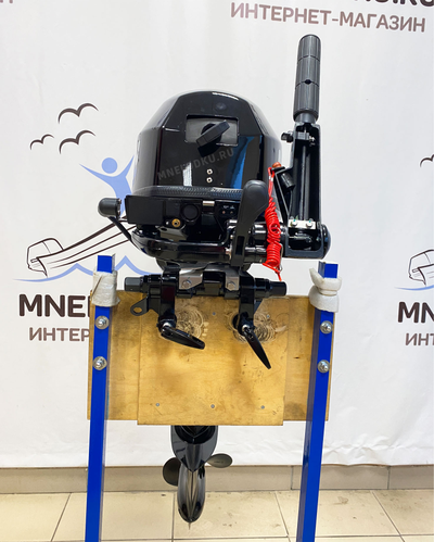 Лодочный мотор MARLIN MF9.9 AMHS PRO вид из лодки