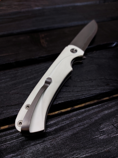Складной нож Чиж-плюс сталь ламинат Васильева,  рукоять G10, цвет белый
