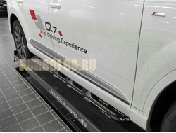 Пороги OEM на Audi Q7 (2015-...)
