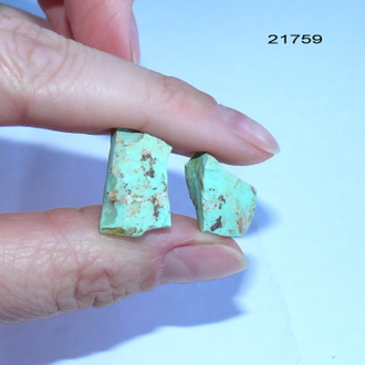 Бирюза натуральная (необработанная) Казахстан арт.21759: комплект - 5,7г - 19*12*9мм + 17*12*10мм