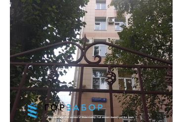 Забор с элементами ковки с установкой под ключ в Москве