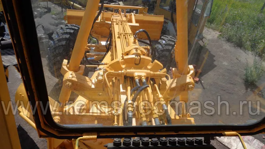 Автогрейдер ДЗ-180 после полного капремонта
