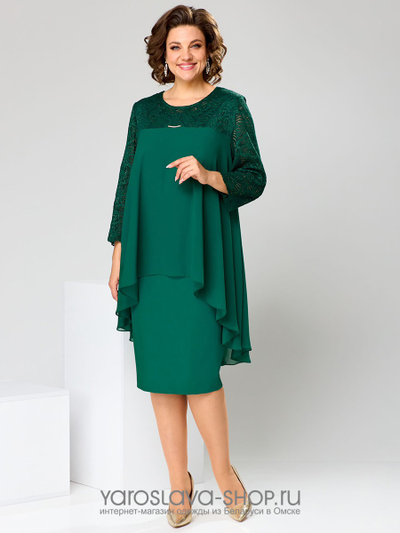 Платье женское полуприлегающего силуэта с накидкой