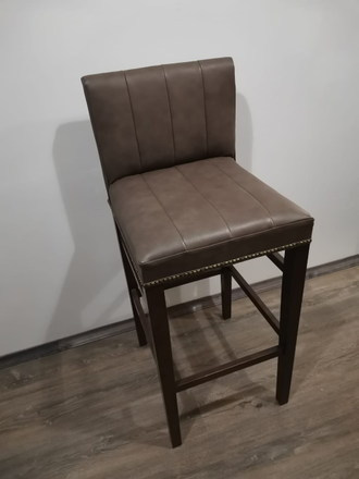 Аренда барный стул Синди в коричневой экокоже