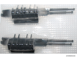 Ремкомплект крышки бардачка ВАЗ-2112, 2112-5303057 / 2112-5303056