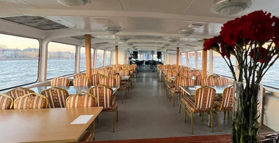 Аренда теплохода на 50-150 человек