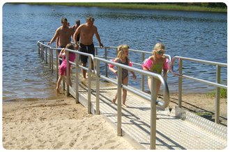 Пандус для купания (пандус для входа в воду)