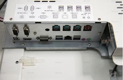 Касса с функцией автоматического резервного копирования данных.