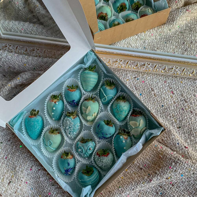 Коробочка с клубникой тиффани