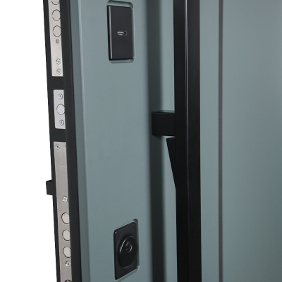 Стальная дверь    «Briz». Заказная модель.