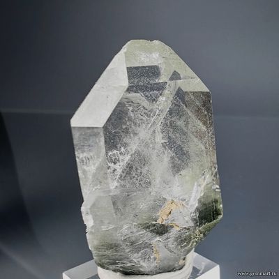 Горный хрусталь с включениями хлорита. Северная Осетия. 40*25*20мм