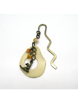 Закладка "Кошка и клубки" с орехом тагуа и агатами