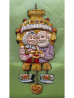 Самовар-дед и баба с калачом и подвесами