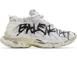 Balenciaga Runner Sneaker Graffiti White Black
