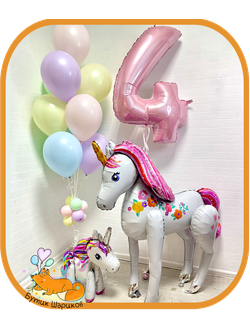 Две фигуры, цифра и букет шариков