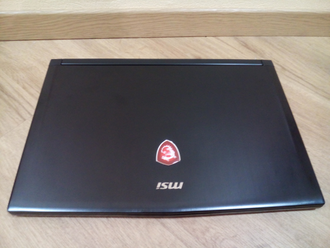 MSI GS73  7RE-015RU STEALTH PRO ( 17.3 FHD 120Hz i7-7700HQ GTX1050Ti(4Gb) 8Gb 2TB + 128SSD )