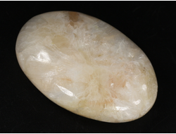 Стильбит, полировка, Индия (53*35*18 мм, 44 г) №35610