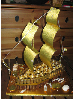 Корабли из конфет - подарок на заказ