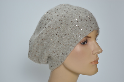 Итальянский берет с пайетками бежевый