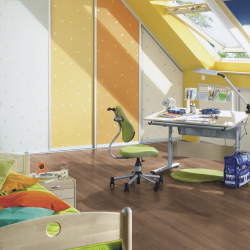Ламинат Wineo Дуб Лиссабон Светло-коричневый LA211LV4  в интерьере детской комнаты