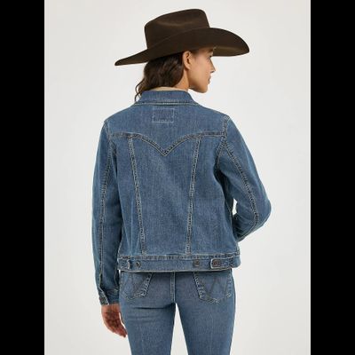 Куртка Wrangler® Women's Long Sleeve Classic Fit Denim Jacket