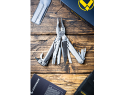 Leatherman Surge с чехлом на кнопке