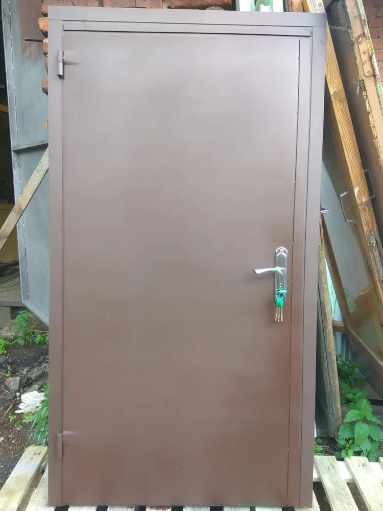 металлическая дверь с левым открыванием