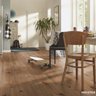 Ламинат Meister LL150 Дуб Лайт Филд 6843 32 класс толщина 8 мм с фаской 2.709 м2