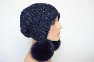 Зимняя шапка капор с помпонами Италия Визио