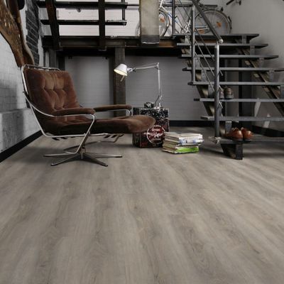 Виниловый пол Wineo 400 Wood XL Ambition Oak Calm MLD00122 (на HDF-плите)