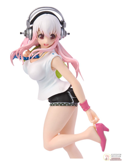 Фигурка Сонико (Sonico Going out Time ver.)
