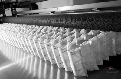 матрас NAPOLI  LAZIO Особенностью матраса  является наматрасник с эффектом памяти. Мгновенно подстраиваясь под положение вашего тела материал помогает полноценно расслабиться и лучше выспаться.