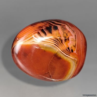 Агат, галтель. Мадагаскар. 51*42*32мм