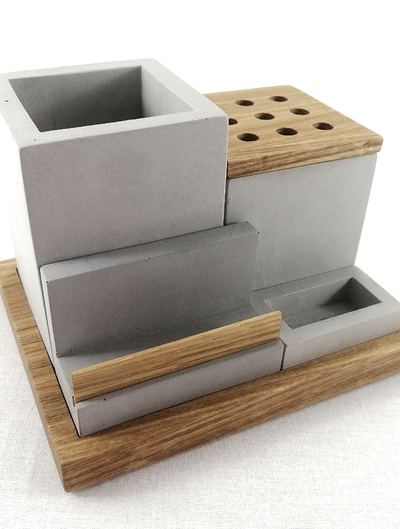 Органайзер из четырех предметов