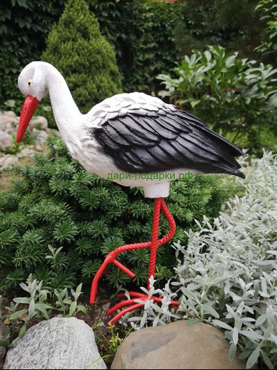 Аист 70*34 см  0,8кг   полистоун Россия 1548/012654 Аист - является символом новой жизни. Согласно русским народным поверьям, аист - птица, приносящая счастье в Ваш дом. Также аист покровительствует рождению детей.
