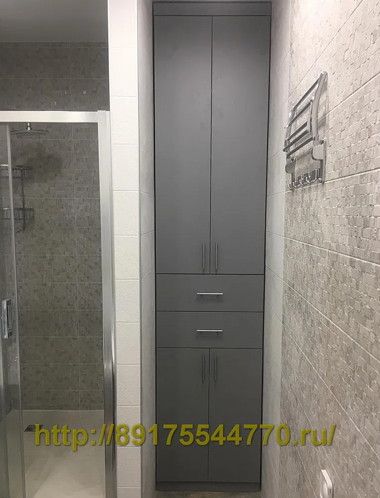 002-1 Небольшой встроенный шкаф в ванной.
ЛДСП Egger, U 788 Арктика серый.
Важно знать!
Реальный цвет мебели, образцы декоров ДСП и других материалов может отличаться от фото на сайте, в зависимости от настроек вашего монитора!