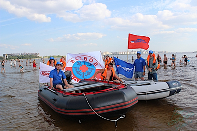 Лодка ПВХ Мнев и К Korsar Командор KMD-430Pro Чёрный