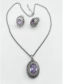 (АРТИКУЛ: 9678/53) КОМПЛЕКТ ЖЕНСКИЙ (КУЛОН НА ЦЕПОЧКЕ + СЕРЬГИ ), МЕТАЛЛ ЦВЕТ "СЕРЕБРО", БЛЕДНО-СИРЕНЕВЫЕ КРИСТАЛЛЫ, МЕЛКИЕ СТРАЗЫ