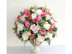 Композиция средних размеров из искусственных цветов розовых оттенков - Легкий флирт № С022