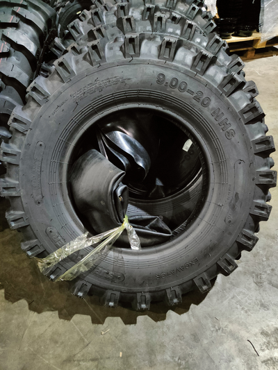 Шина 9.00-20 NHS 14PR QH107 на колесный экскаватор