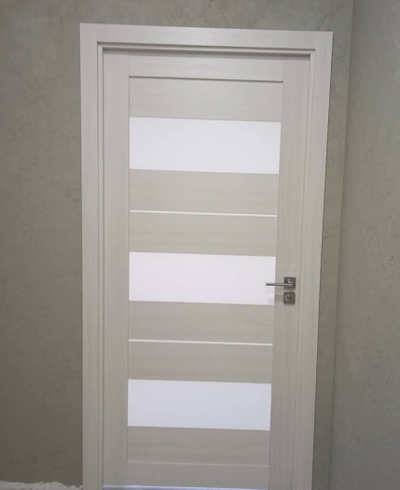 ТУЛЬСКИЕ ДВЕРИ. НЕАПОЛЬ 601. ДУБ ЖЕМЧУЖНЫЙ/ СТЕКЛО LACOBEL БЕЛЫЙ ЛАК