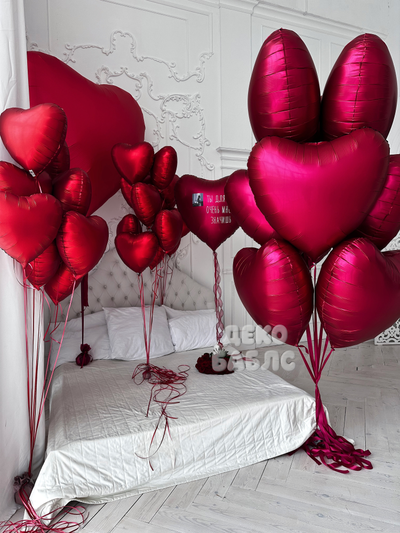 масштабные фонтанов из красных гелиевых сердец Троицк Новая Москва для украшение комнаты любимой